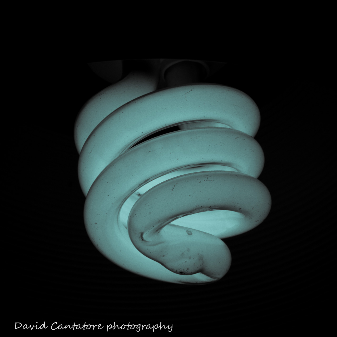 Lightbulb for convoluted, low energy ideas